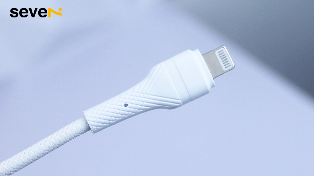 cáp usb-c to lightning 0.3m
